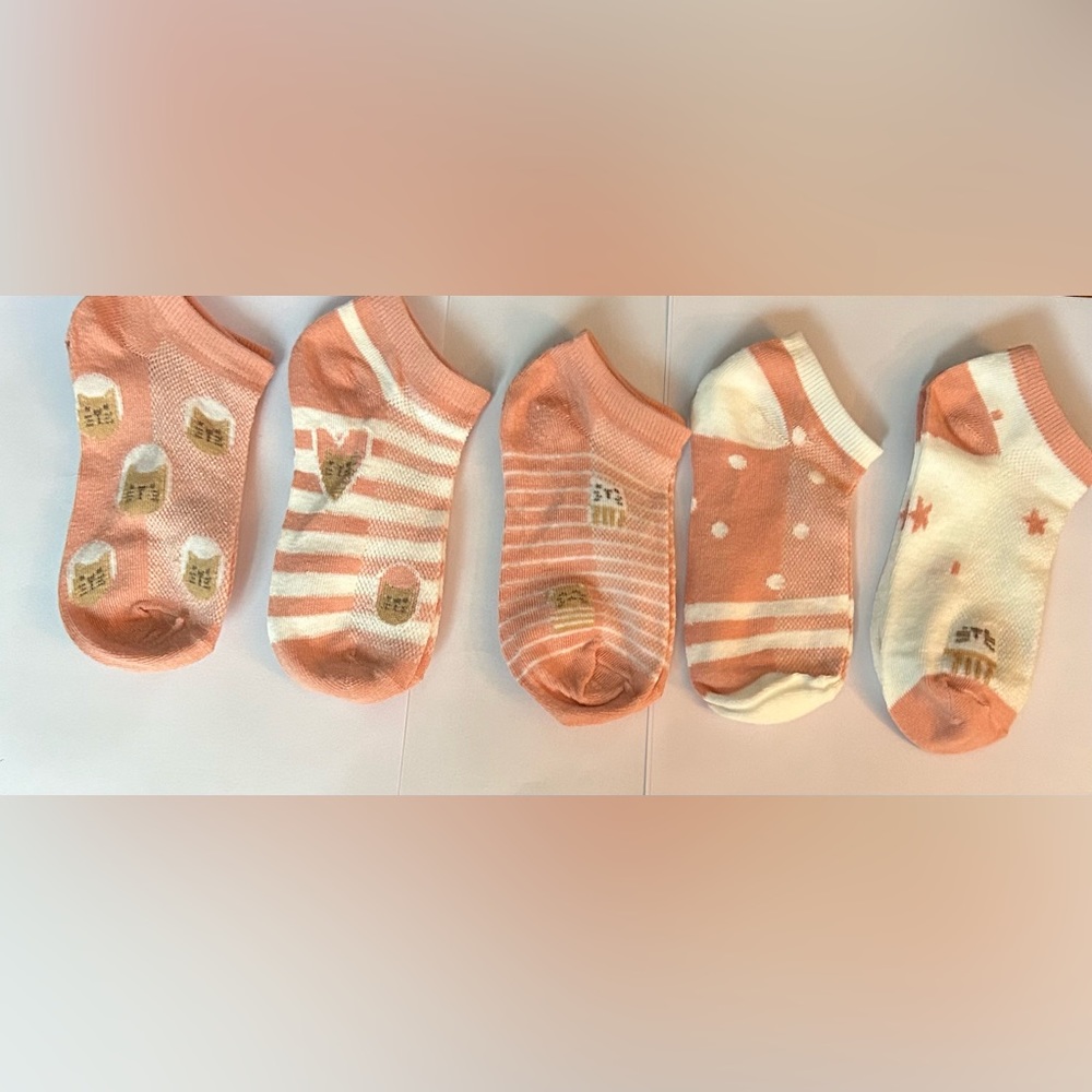5 Pairs of Low Cut Cat Socks Fits shoe size 5 to 9 NEW